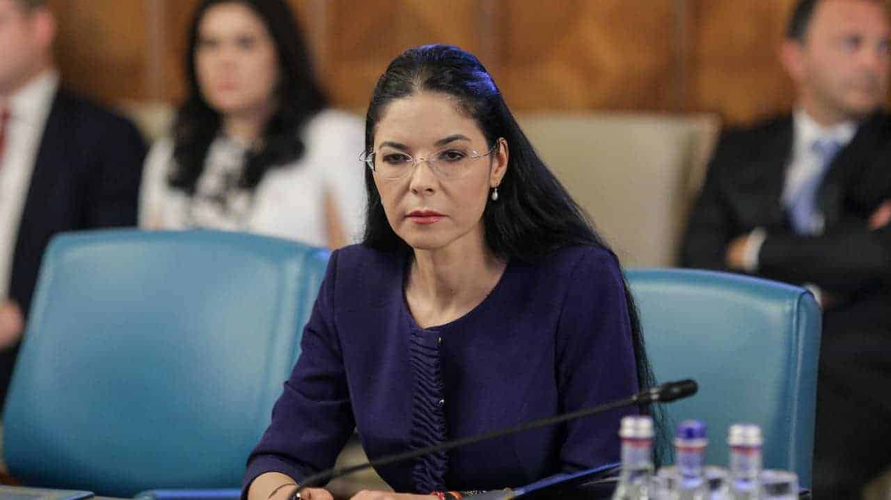 Curtea Constituțională: decretul privind revocarea lui Birchall de la justiție trebuie semnat obligatoriu