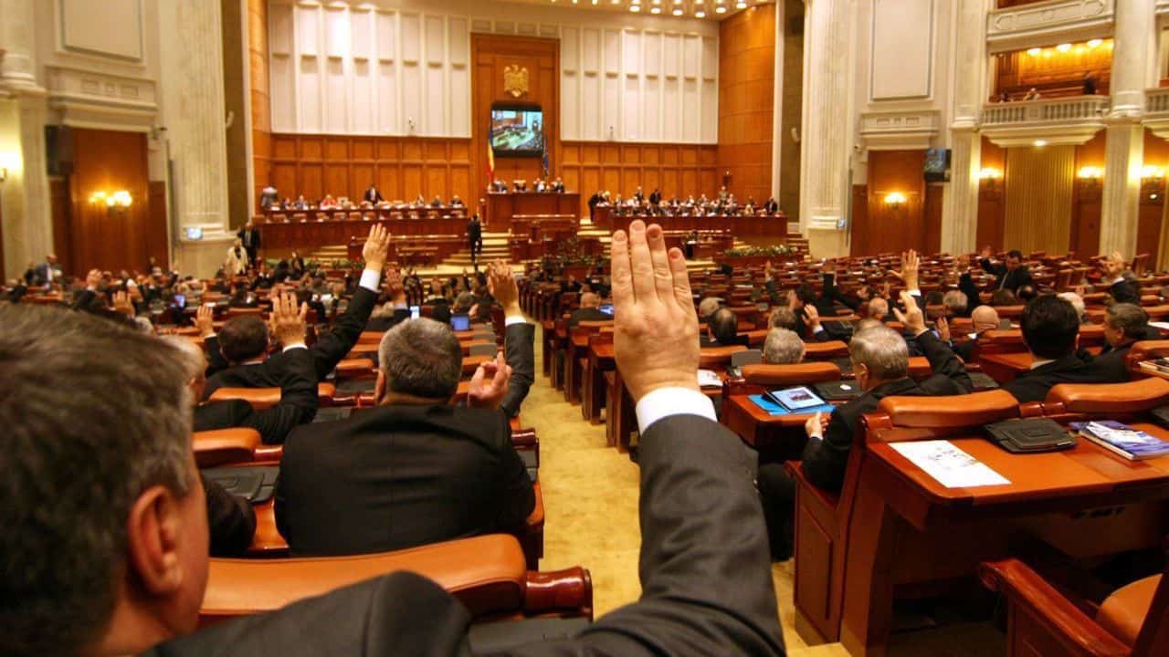 Informare ANP: Penitenciarele Berceni şi Unguriu, în Parlament