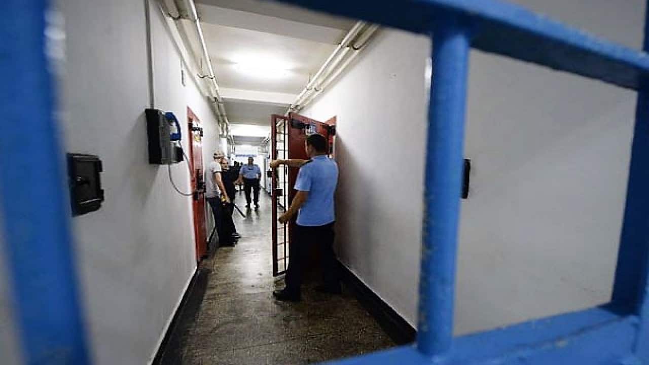 ANP păstrează interdicția de a participa la concursurile din sursă externă pentru angajații din penitenciare