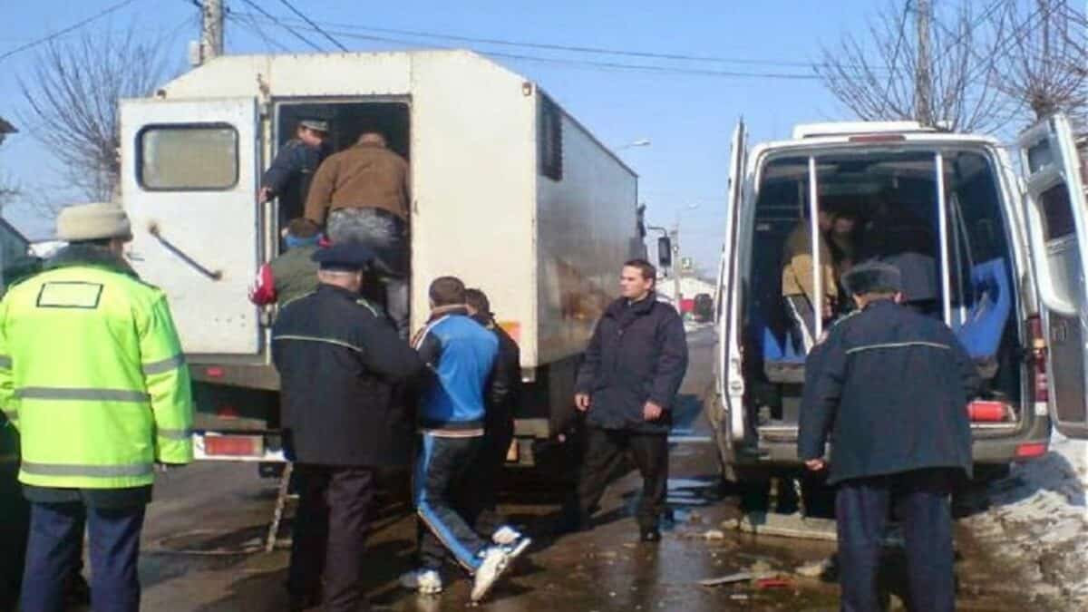 Care sunt cei mai prost plătiți polițiști de penitenciare...
