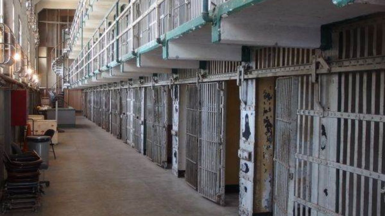 Liber la evadări în penitenciare?! Adjunctul Penitenciarului Spital Rahova și-ar fi “aranjat” revocarea din funcție. Mare atenție, prietene ANP!