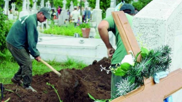 ANP e încă în sevraj. ”Greaua moștenire” apasă disperată butoane nealimentate la putere. Groparii păzesc cimitirul ”ANP”. Instituția nu miroase a progres.